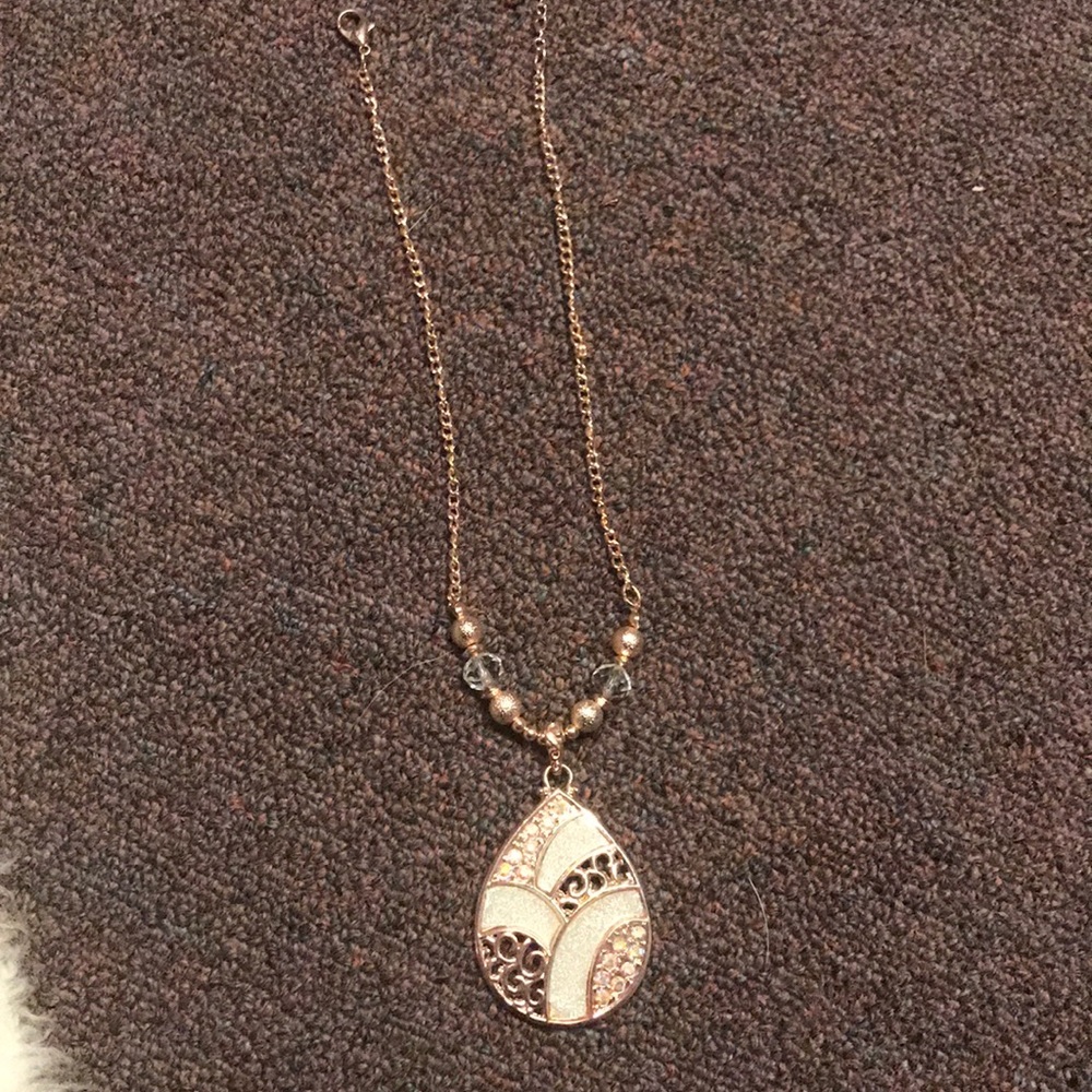 Cute necklace